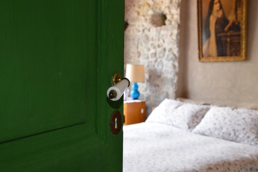 La Terrazza Di Vico Olivi B&B Ventimiglia Szoba fotó